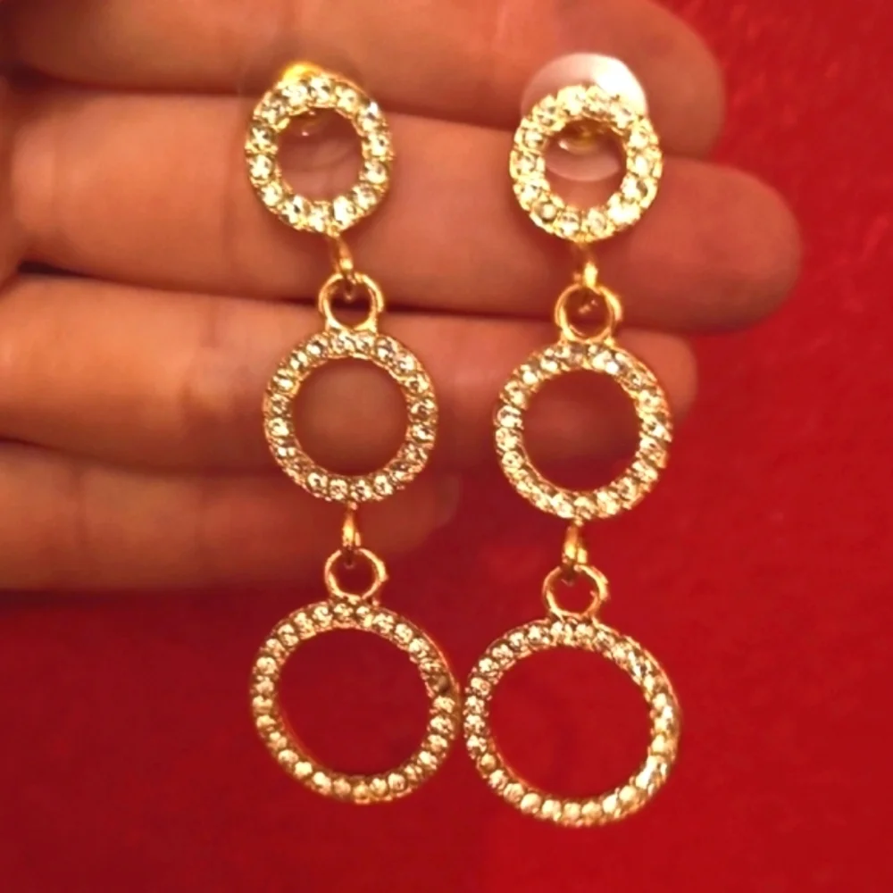 Crystal Gold plated Necklace and Earring Set, - Picture 6 of 7
